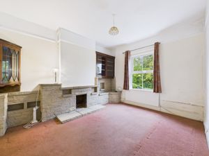 Lounge- click for photo gallery